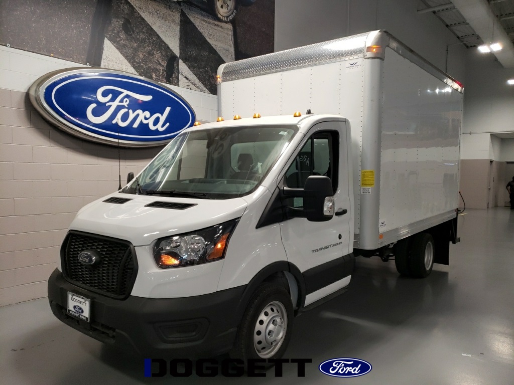 2023 Ford Transit Chassis Base