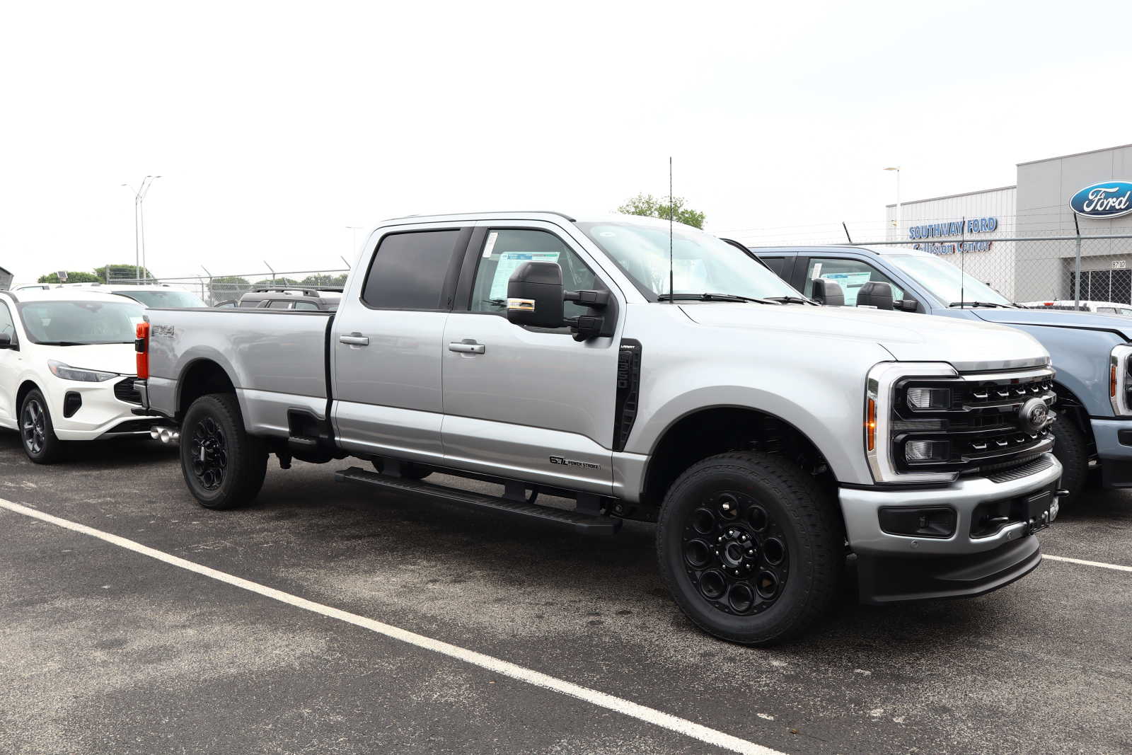 2024 Ford Super Duty F-350 SRW LARIAT