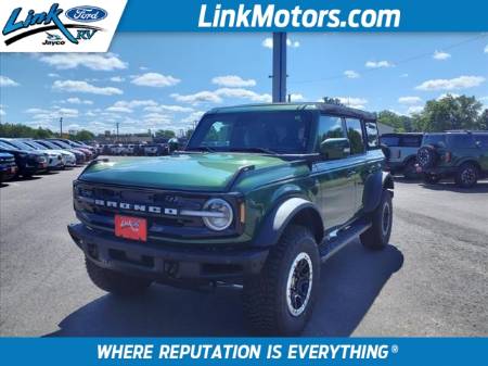 2024 Ford Bronco Outer Banks