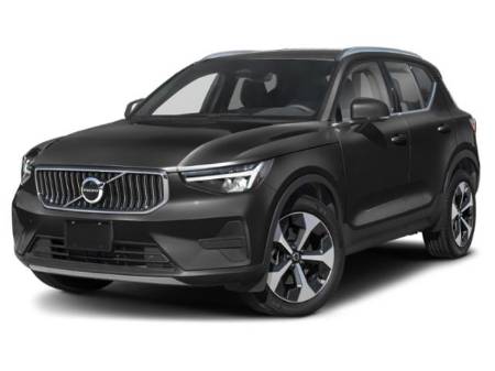 2025 Volvo XC40 B5 Core Bright Theme