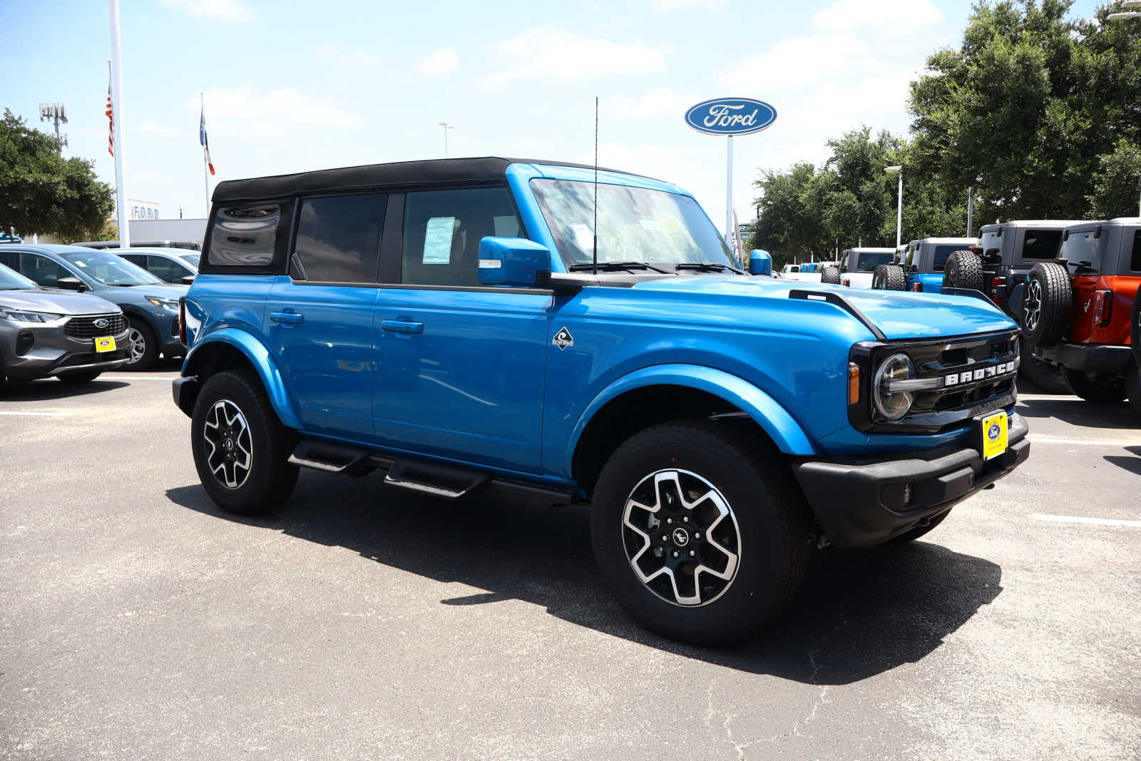 2024 Ford Bronco Outer Banks