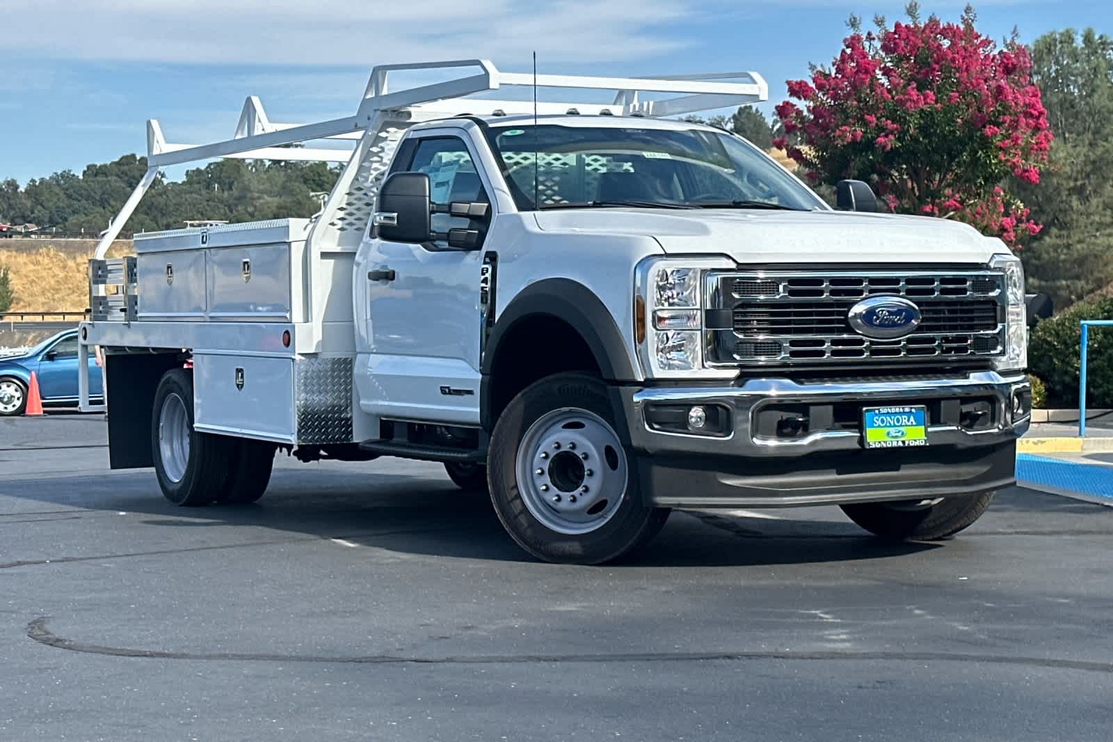 2024 Ford Super Duty F-450 DRW XL 2WD Reg Cab 169 WB 84 CA