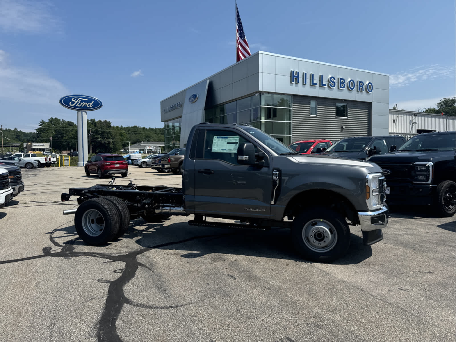 2024 Ford Super Duty F-350 DRW XL