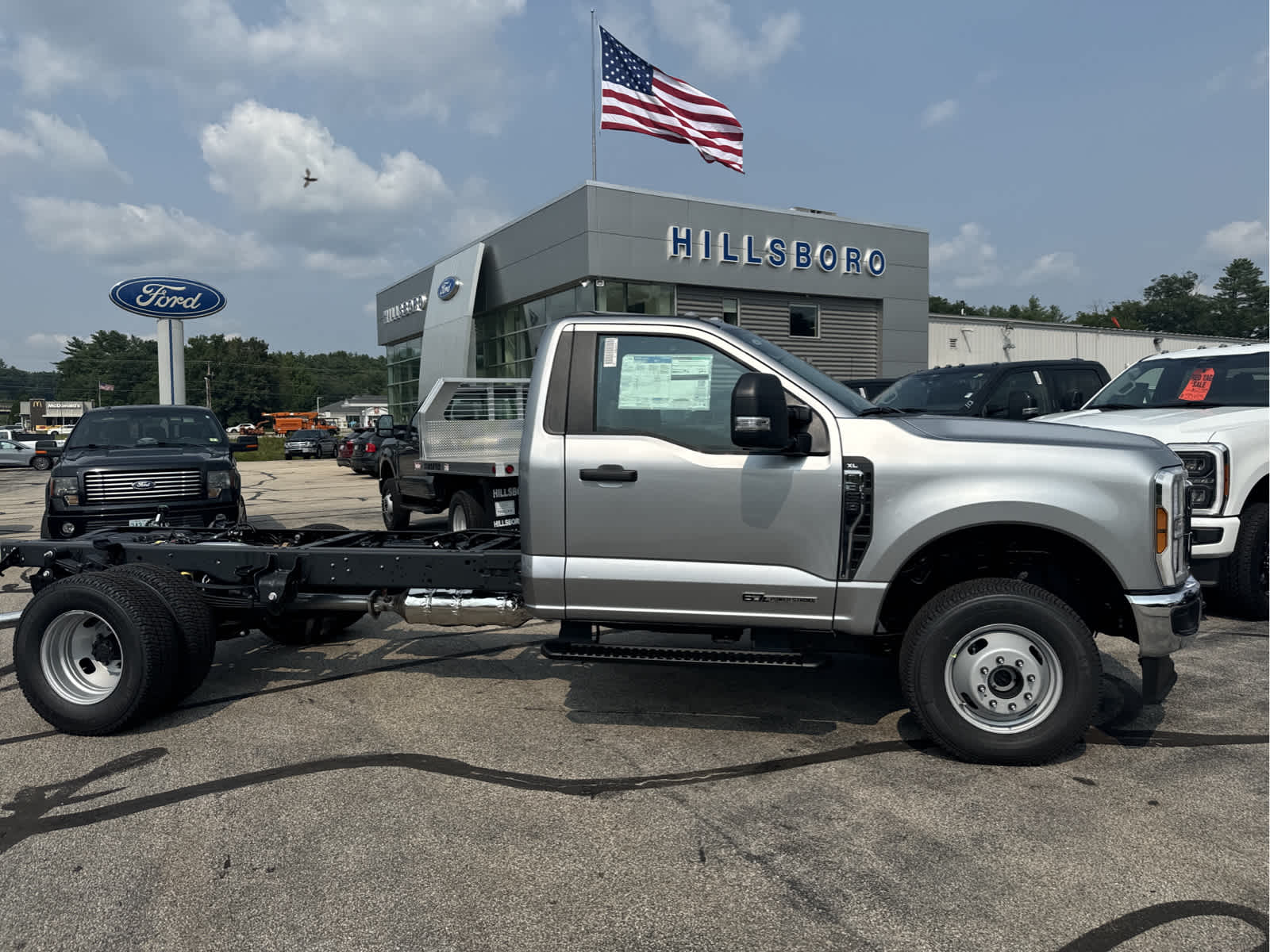 2024 Ford Super Duty F-350 DRW XL