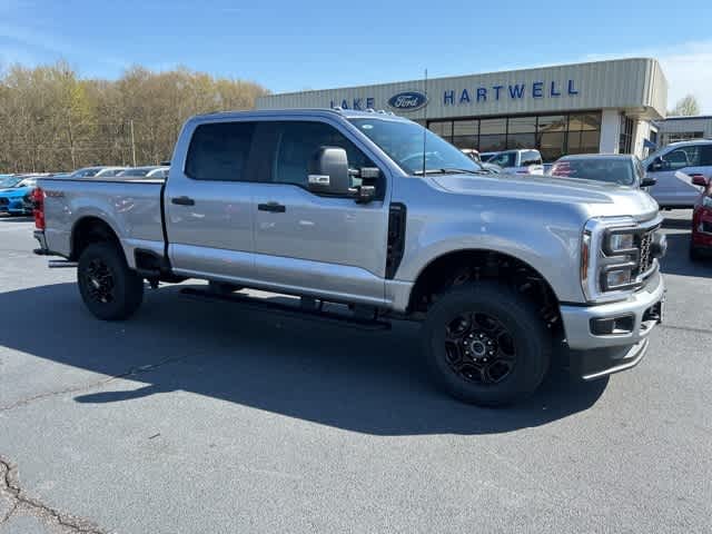 2024 Ford Super Duty F-250 SRW XL 4WD Crew Cab 6.75 Box