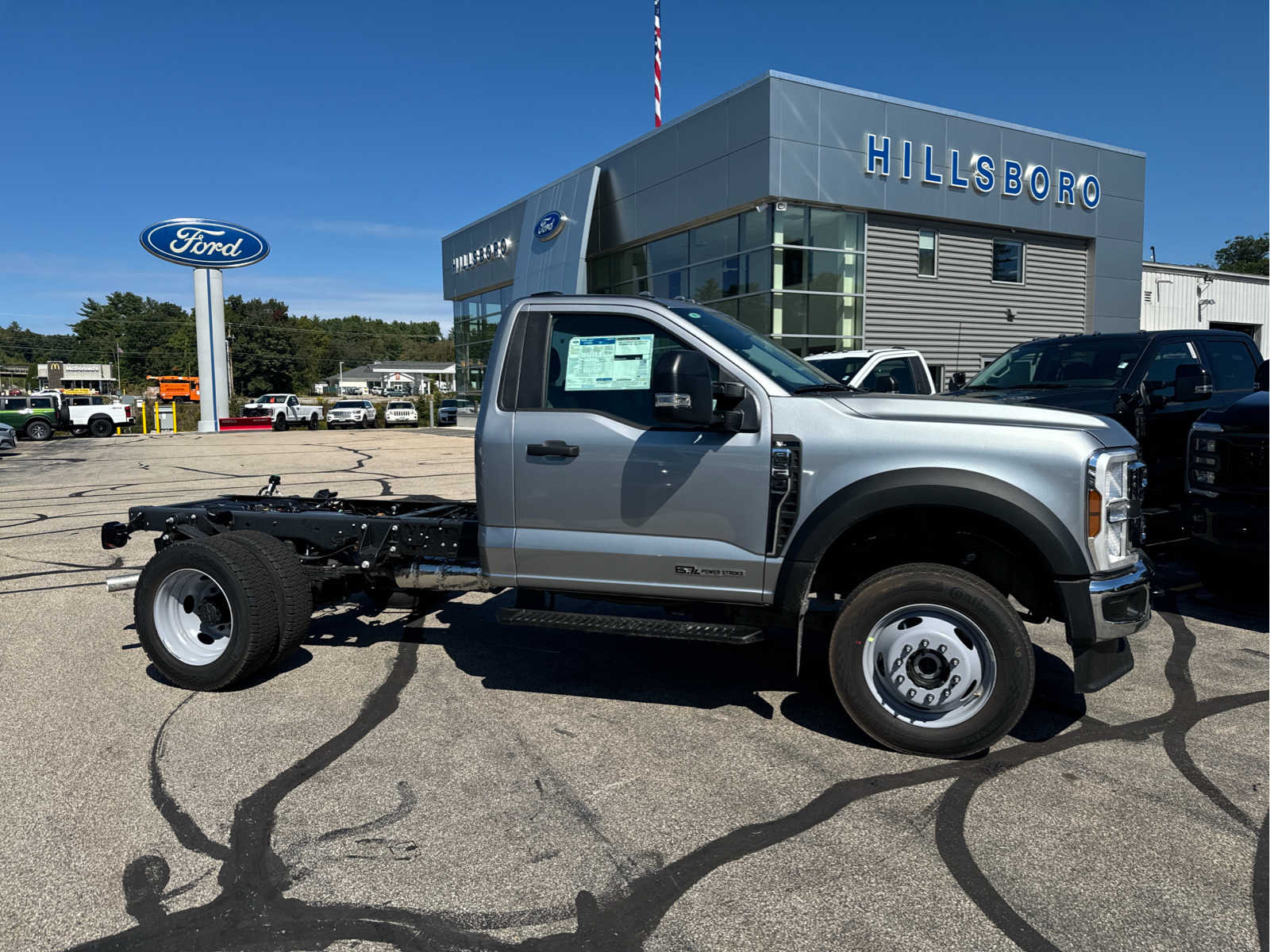 2024 Ford Super Duty F-550 DRW XL