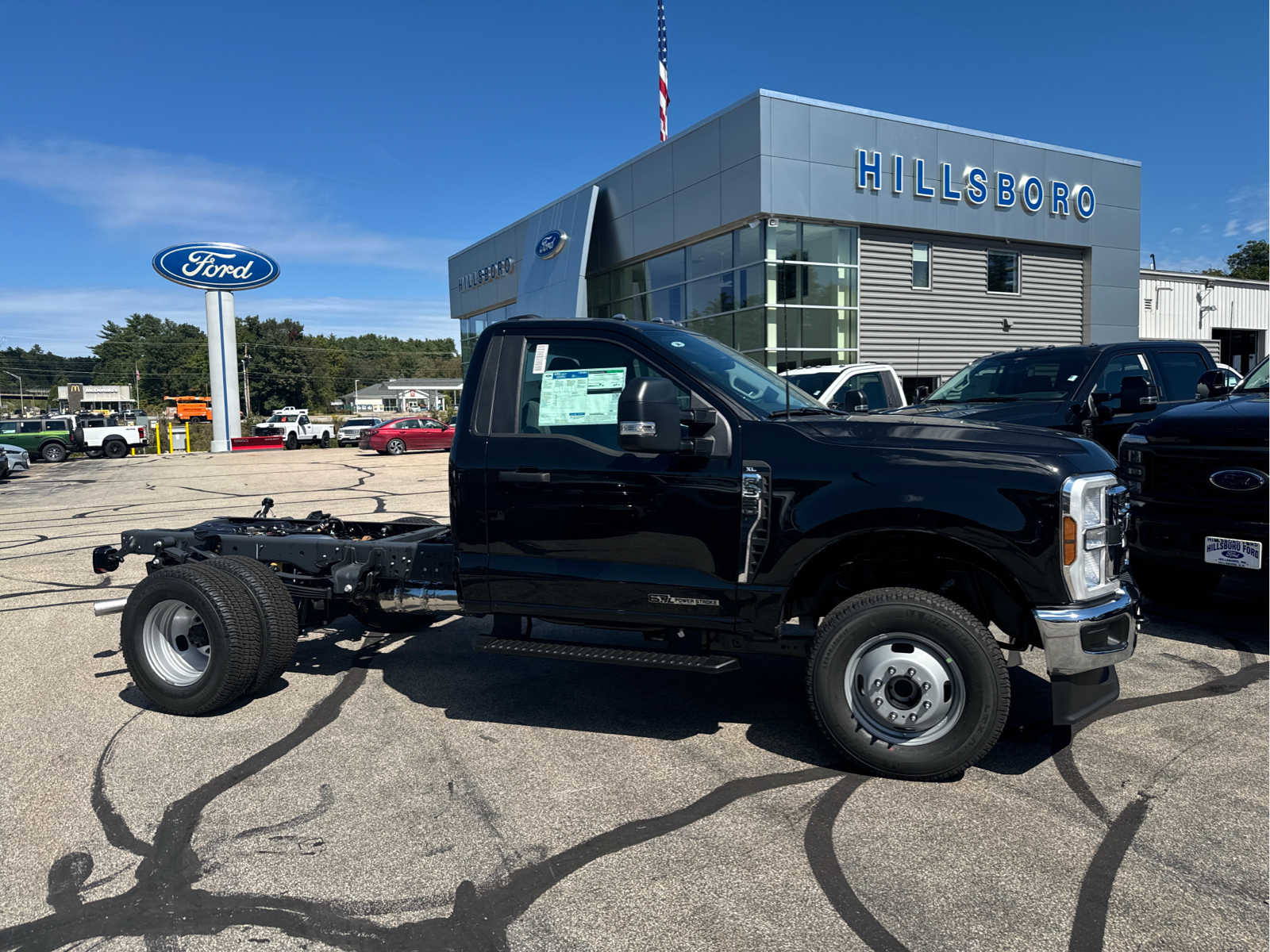 2024 Ford Super Duty F-350 DRW XL