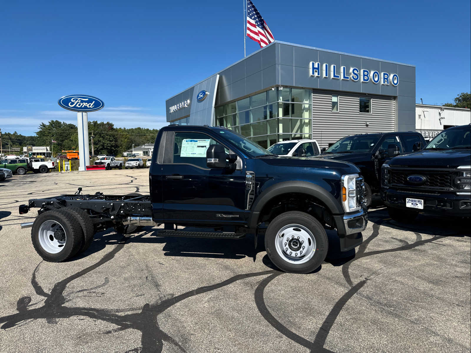 2024 Ford Super Duty F-550 DRW XL