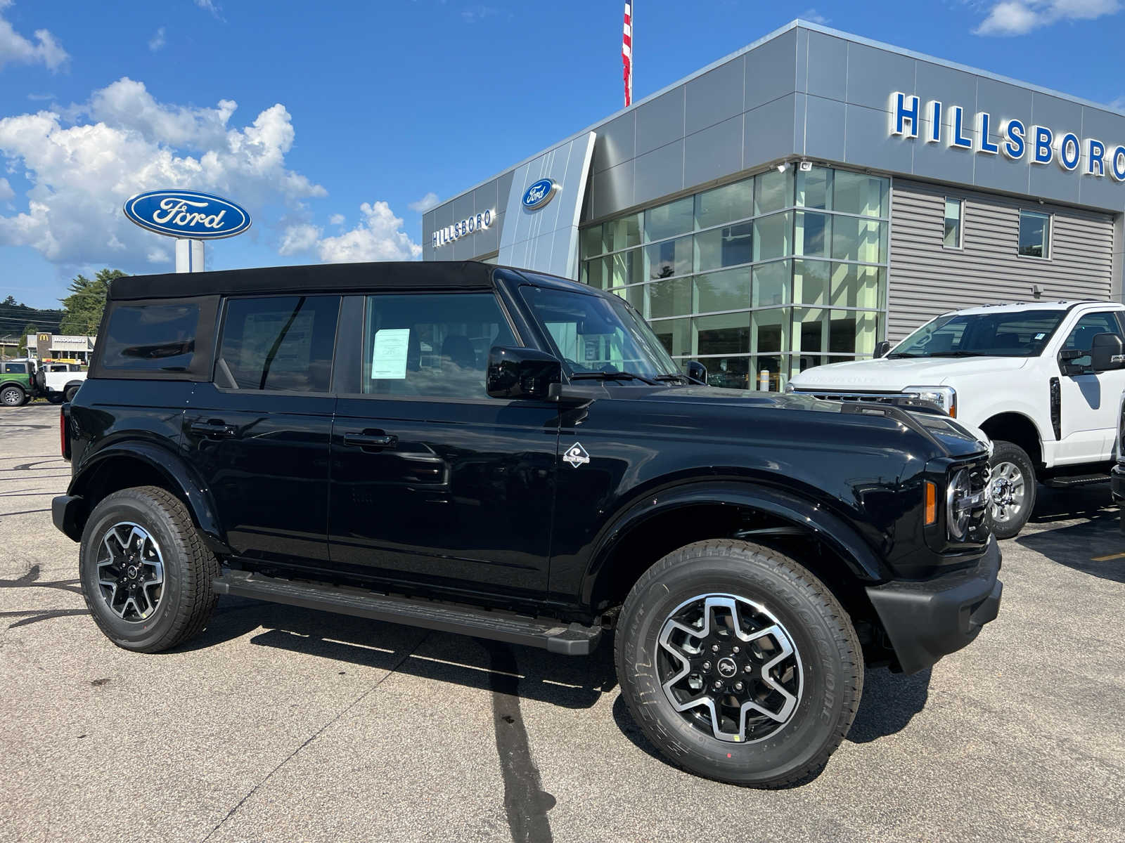 2024 Ford Bronco Outer Banks