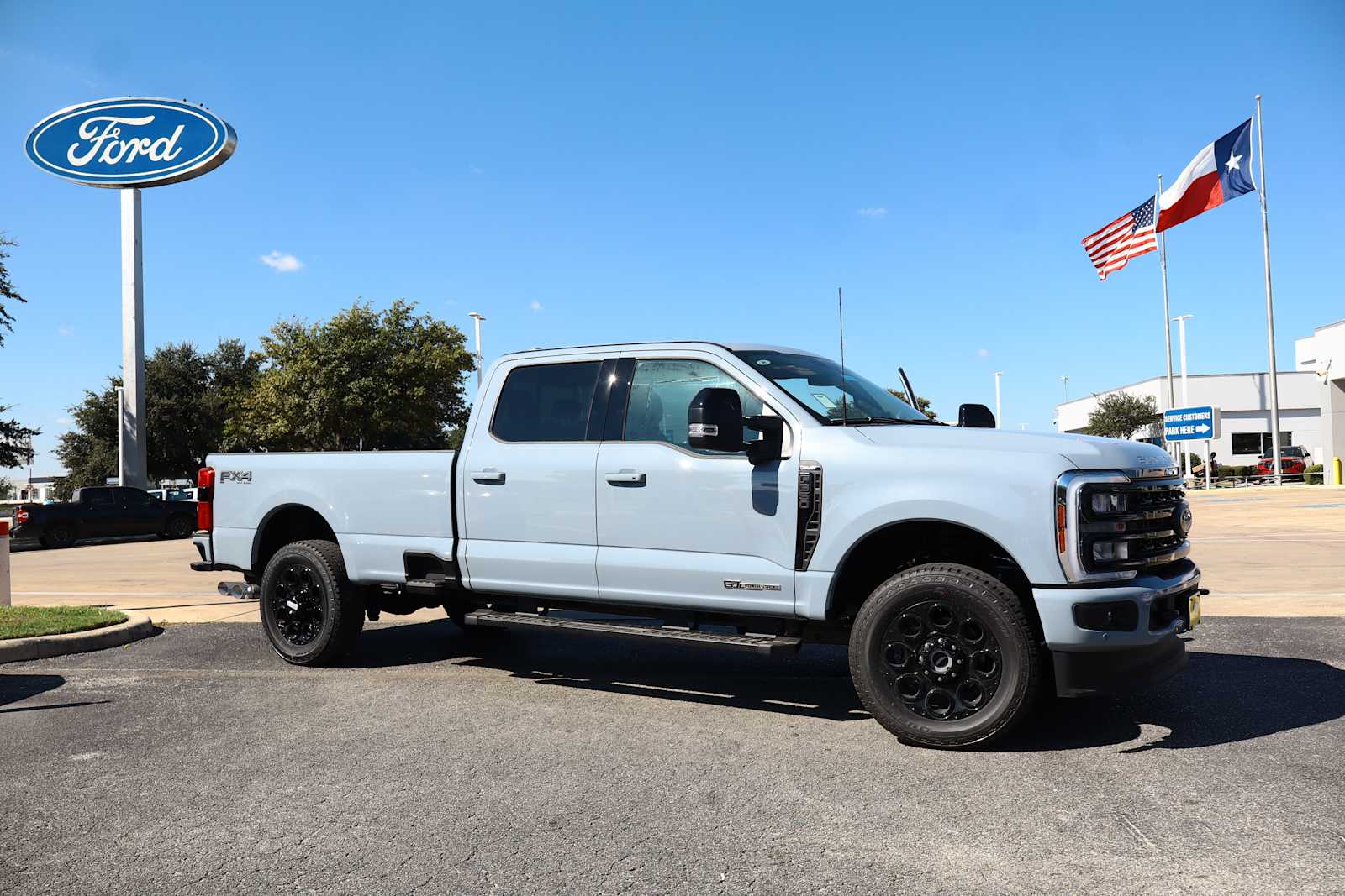 2024 Ford Super Duty F-350 SRW LARIAT