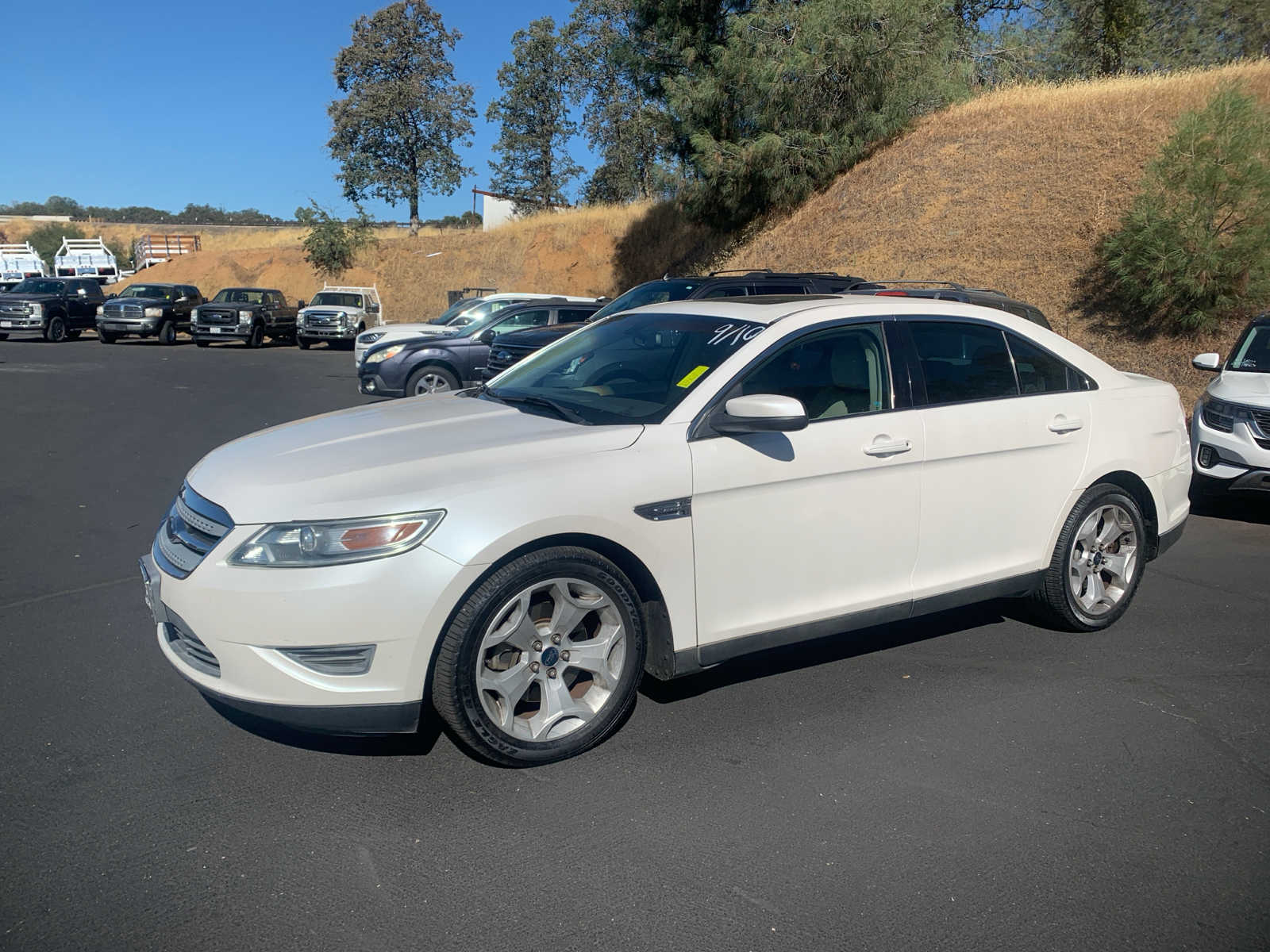 2010 Ford Taurus SEL