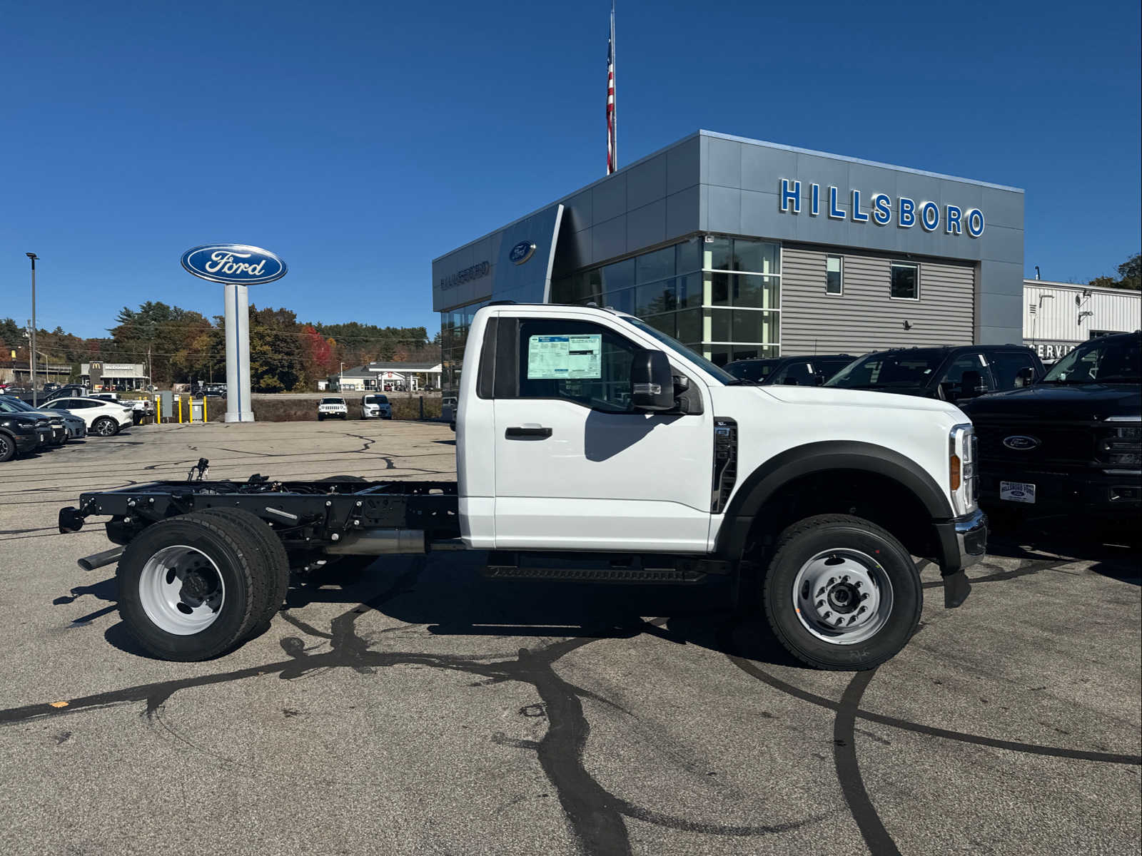 2024 Ford Super Duty F-600 DRW XL