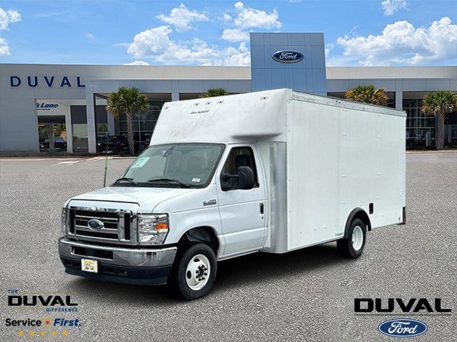 2024 Ford E-450SD Base