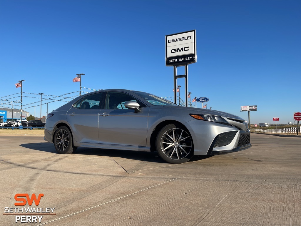 2023 Toyota Camry SE Nightshade