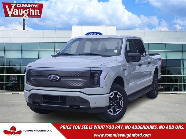 2023 Ford F-150 Lightning XLT