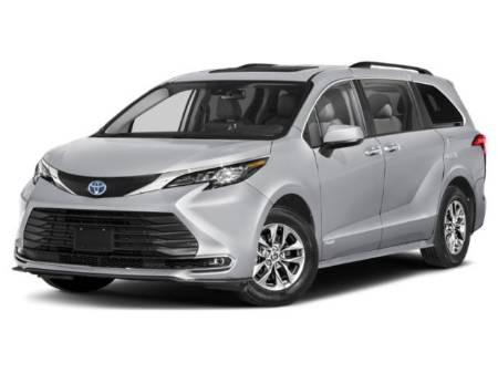 2022 Toyota Sienna XLE 8-Passenger