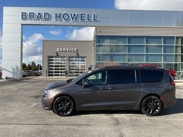 2021 Chrysler Pacifica Touring L