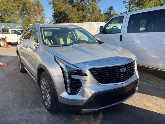 2022 Cadillac XT4 Premium Luxury