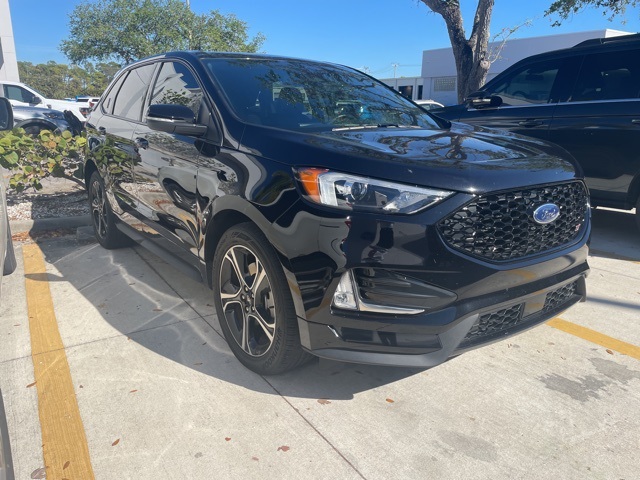 2022 Ford Edge ST