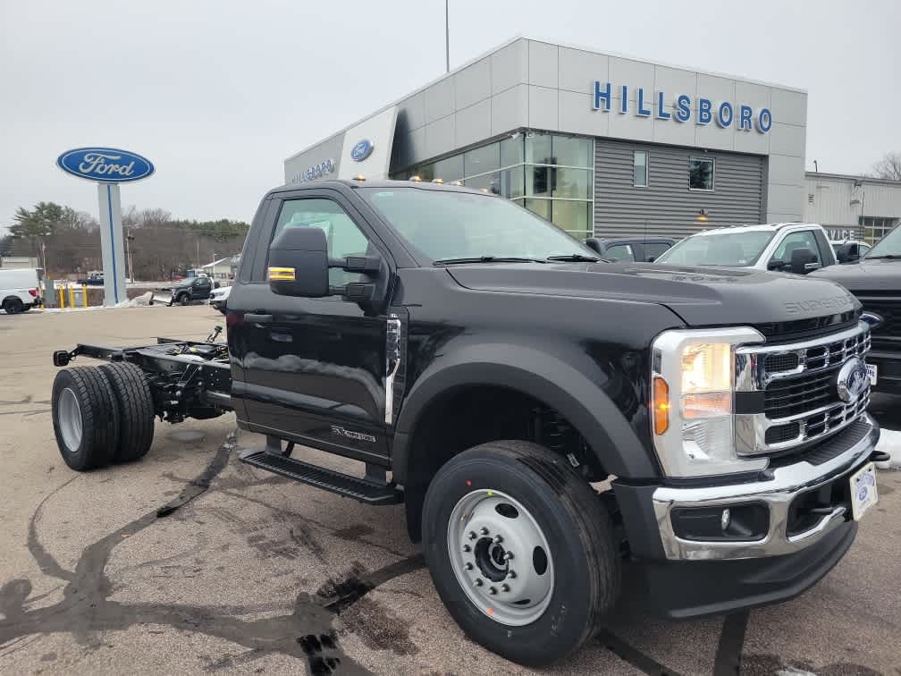 2024 Ford Super Duty F-600 DRW XL