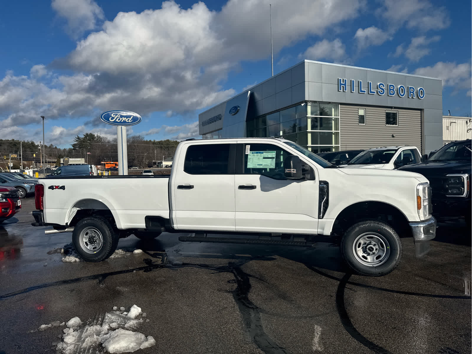 2024 Ford Super Duty F-350 SRW XL