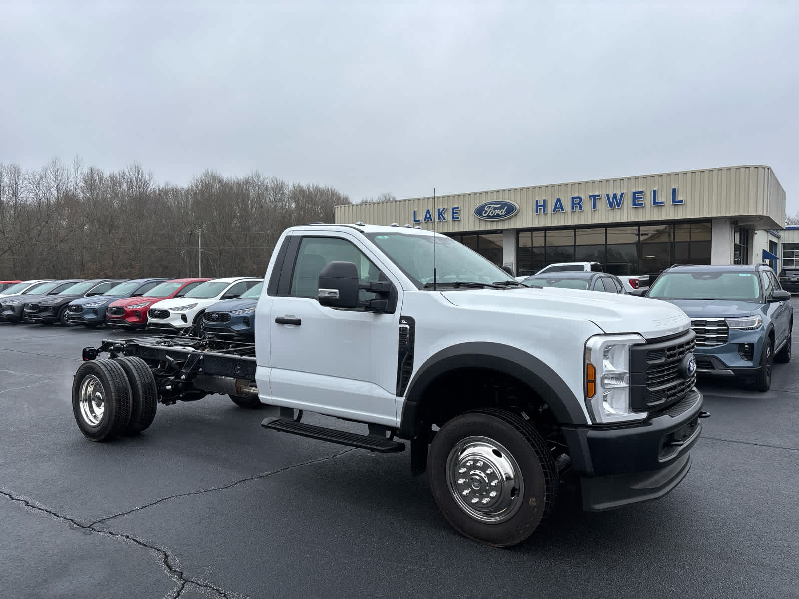 2024 Ford Super Duty F-550 DRW XL