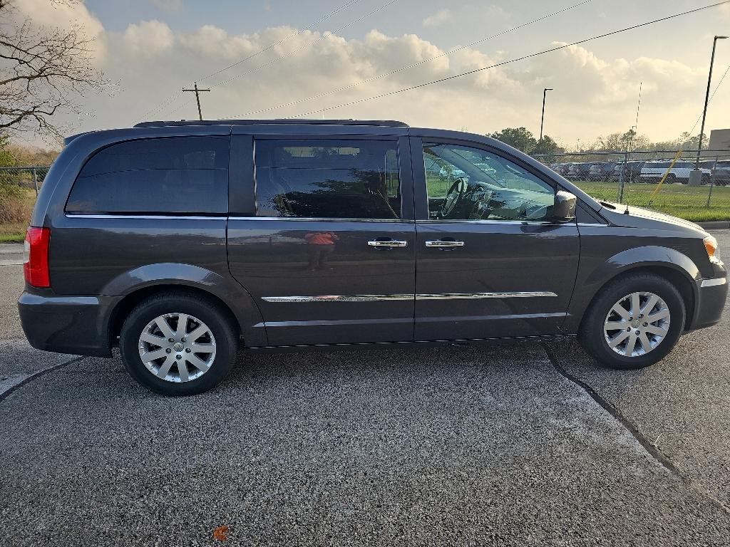 2015 Chrysler Town & Country Touring