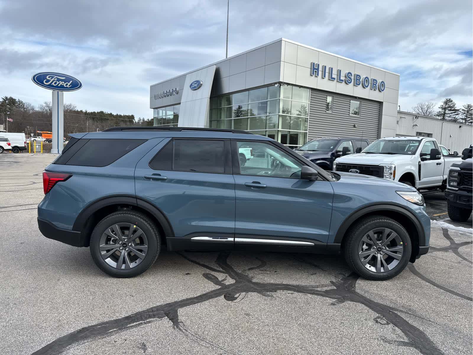 2025 Ford Explorer Active