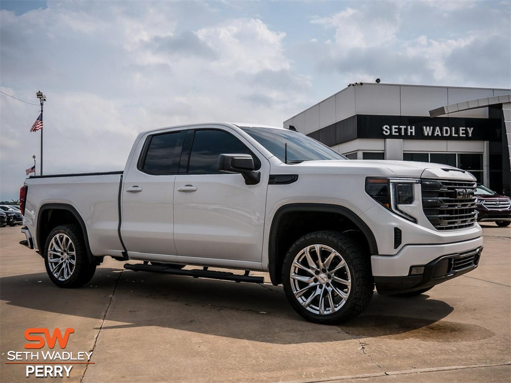 2024 GMC Sierra 1500 Elevation