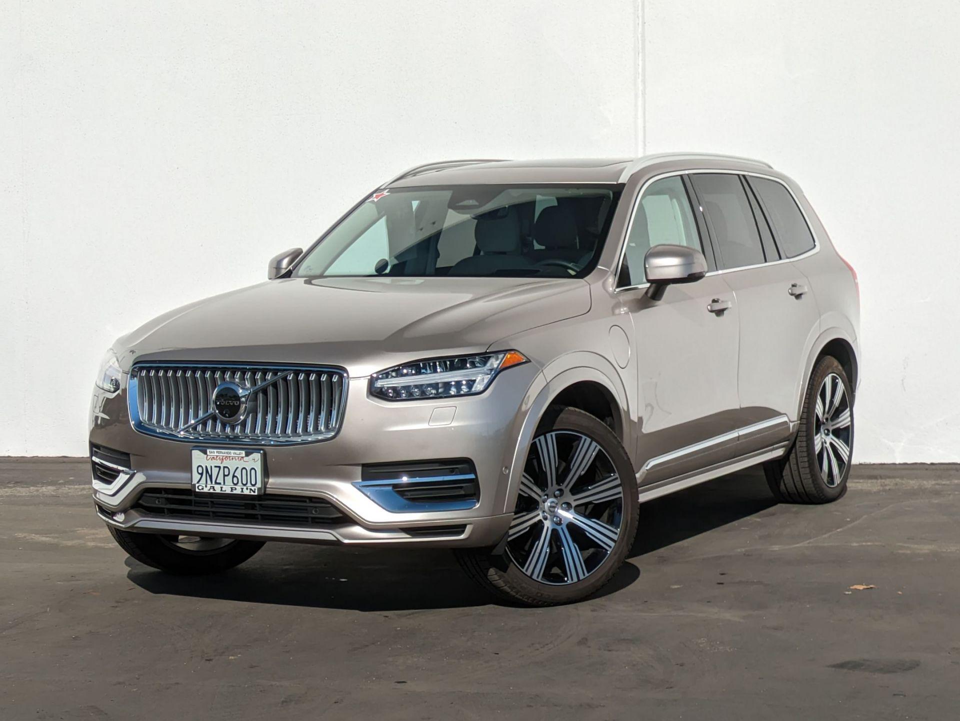 2025 Volvo XC90 Recharge Plug-In Hybrid T8 Ultra 6-Seater