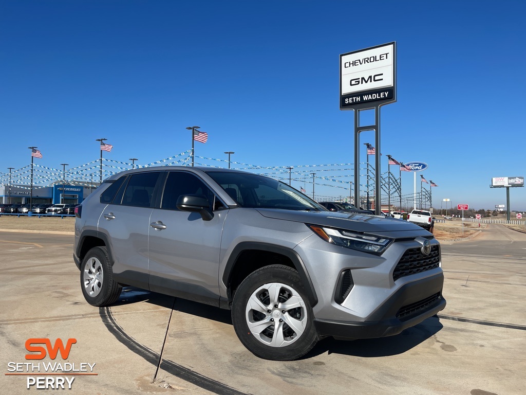 2023 Toyota RAV4 LE