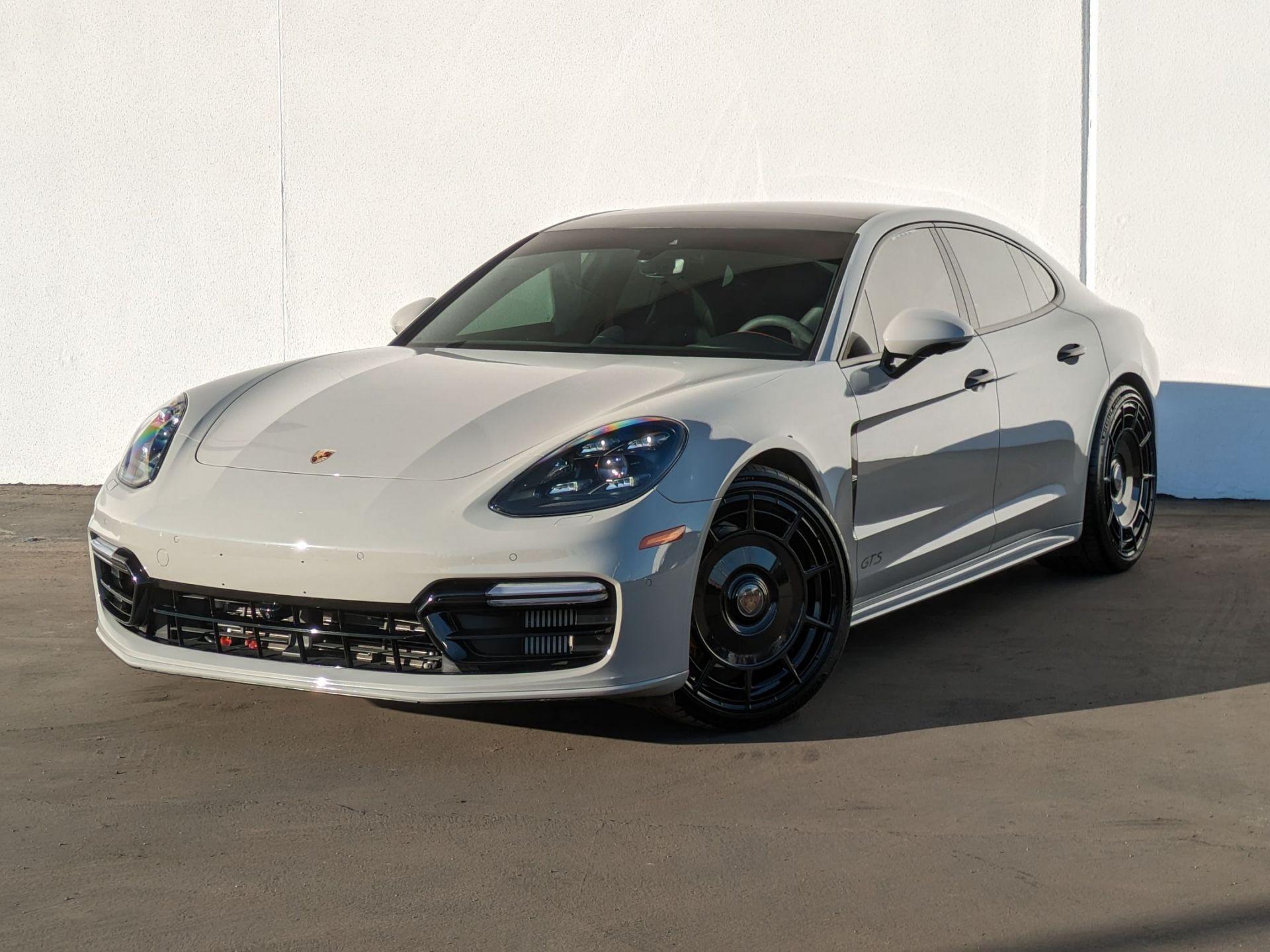 2020 Porsche Panamera GTS