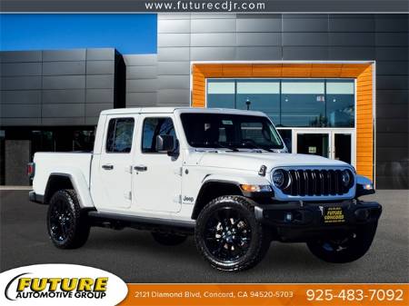 2025 Jeep Gladiator Nighthawk