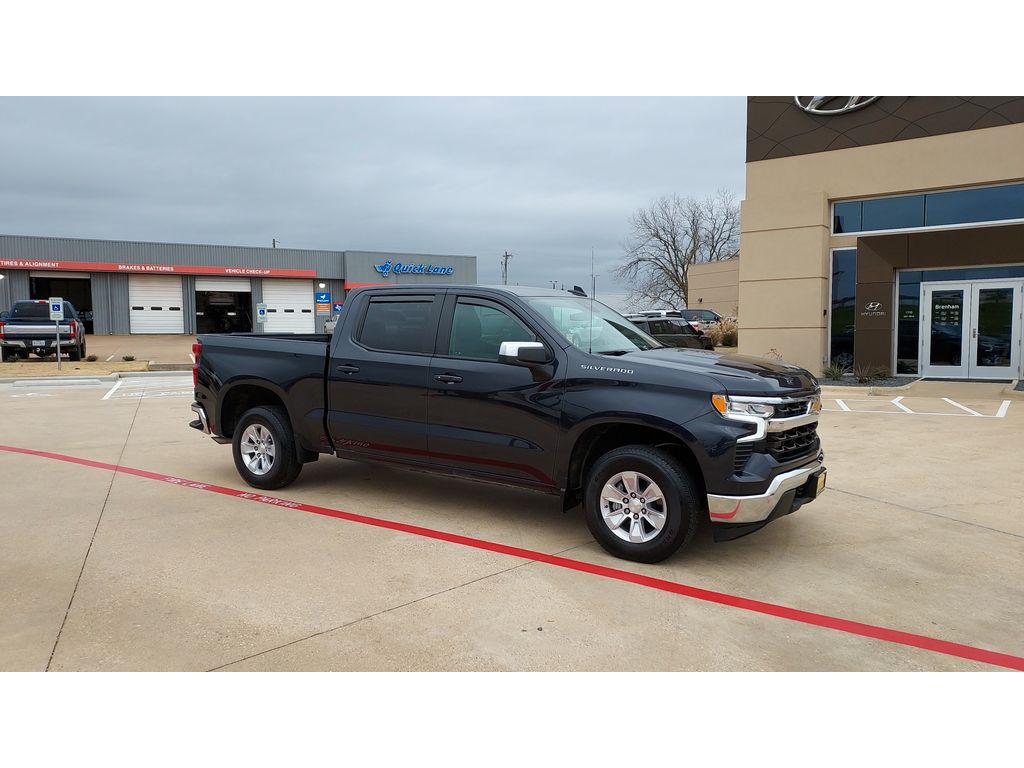 2024 Chevrolet Silverado LT