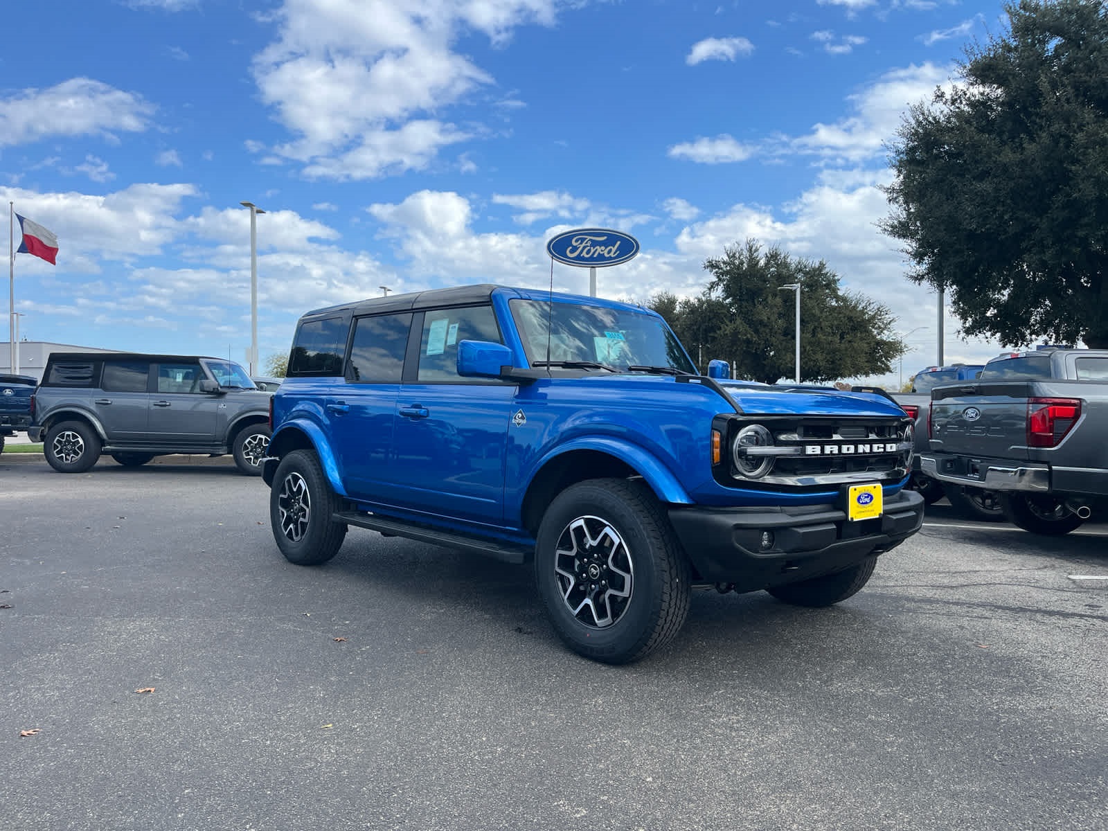 2024 Ford Bronco Outer Banks