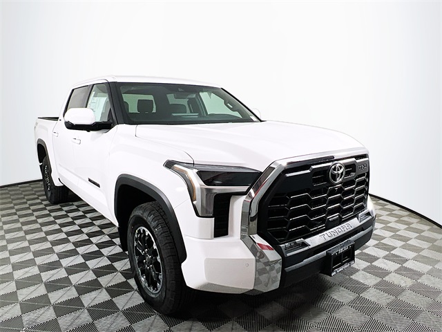 2025 Toyota Tundra 4WD SR5