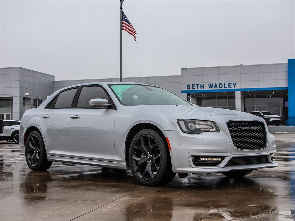 2023 Chrysler 300 Touring