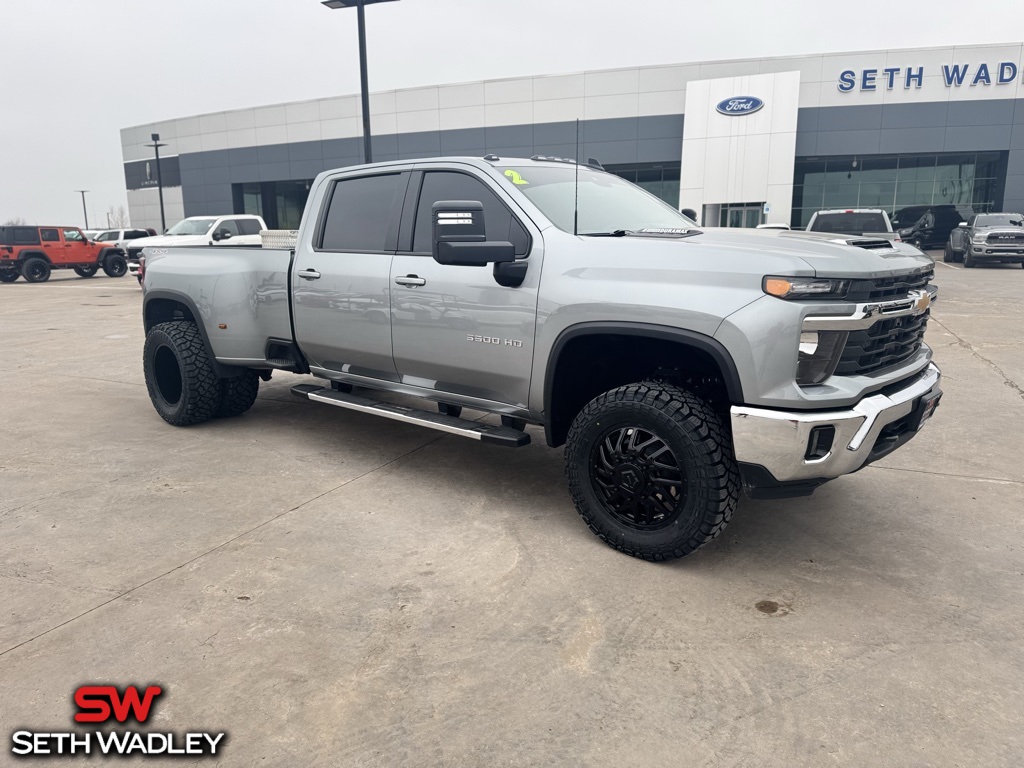 2024 Chevrolet Silverado 3500HD LT