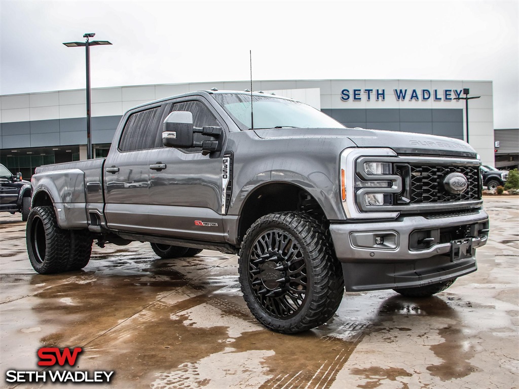 2023 Ford F-350SD LARIAT