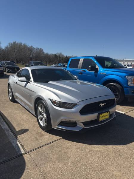 2017 Ford Mustang V6