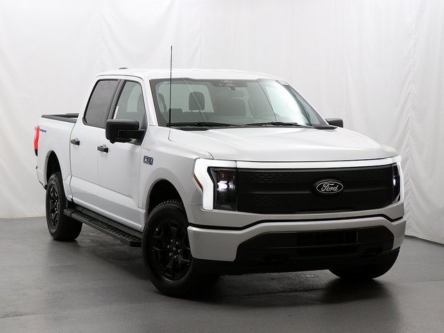 New 2025 Ford F-150 Lightning XLT