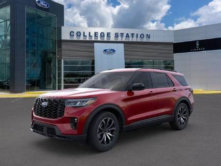 2025 Ford Explorer ST-Line