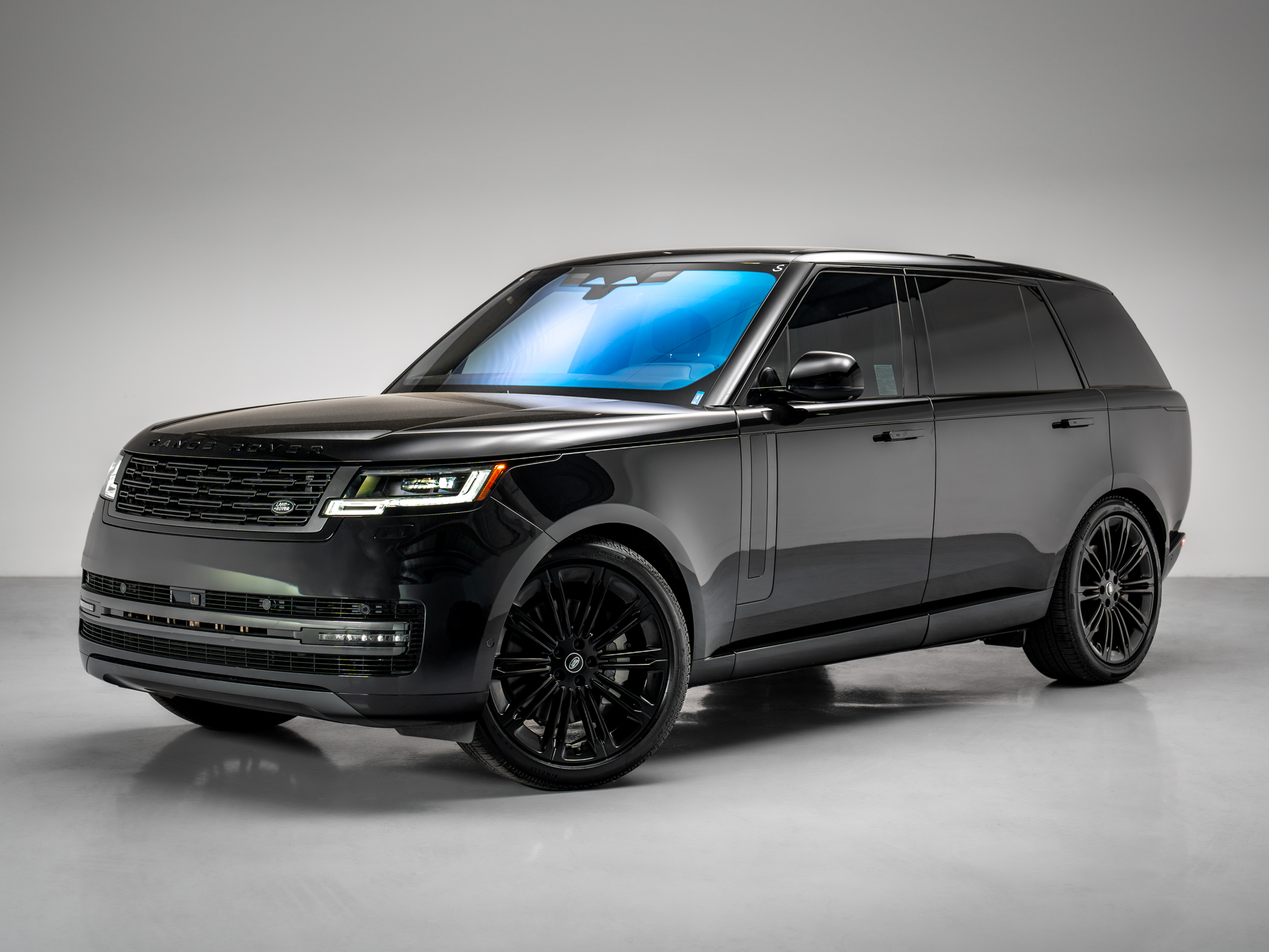 Used 2023 Land Rover Range Rover P530 SE