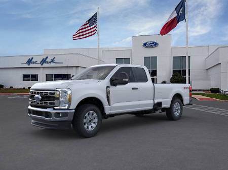 2025 Ford Super Duty F-350 SRW XLT