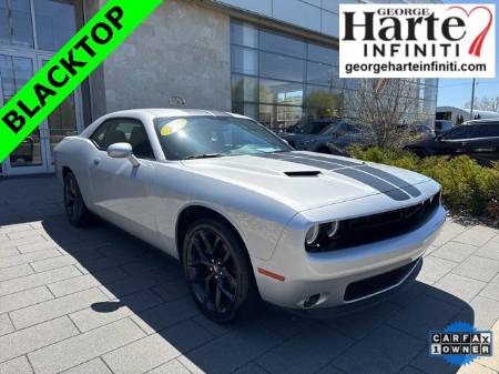 2022 Dodge Challenger SXT