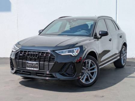 2023 Audi Q3 S line Premium