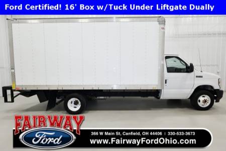 2022 Ford E-450SD Base