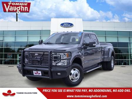 2022 Ford Super Duty F-350 DRW LARIAT