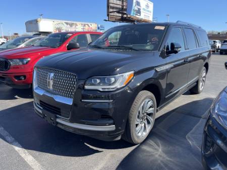 2023 Lincoln Navigator L Reserve