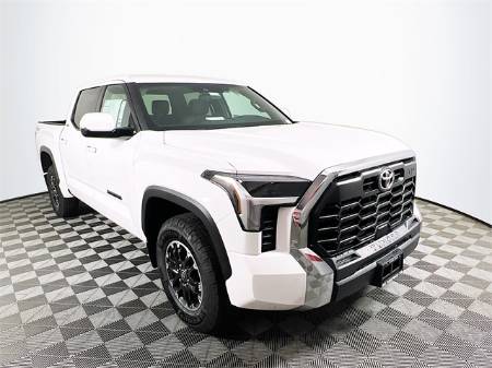 2025 Toyota Tundra 4WD SR5
